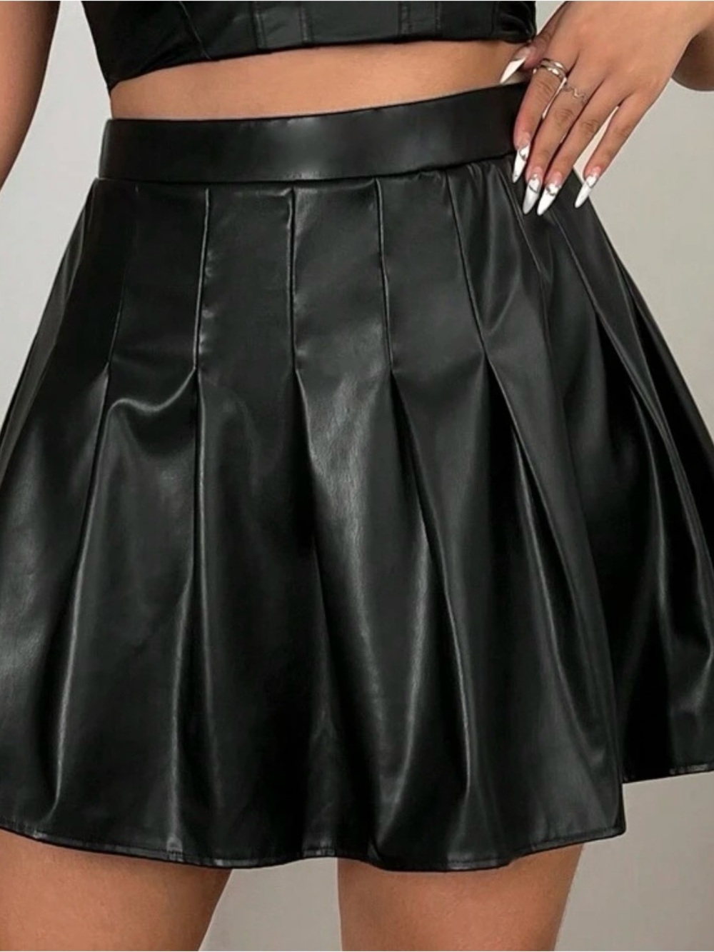 SHEIN Black Faux Leather Pleated Skater Skirt - Women